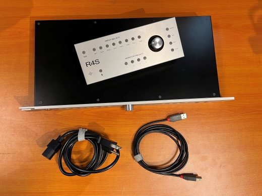 Antelope Audio - SATORI W/R4S  Mastering Grade Monitoring Controller 8